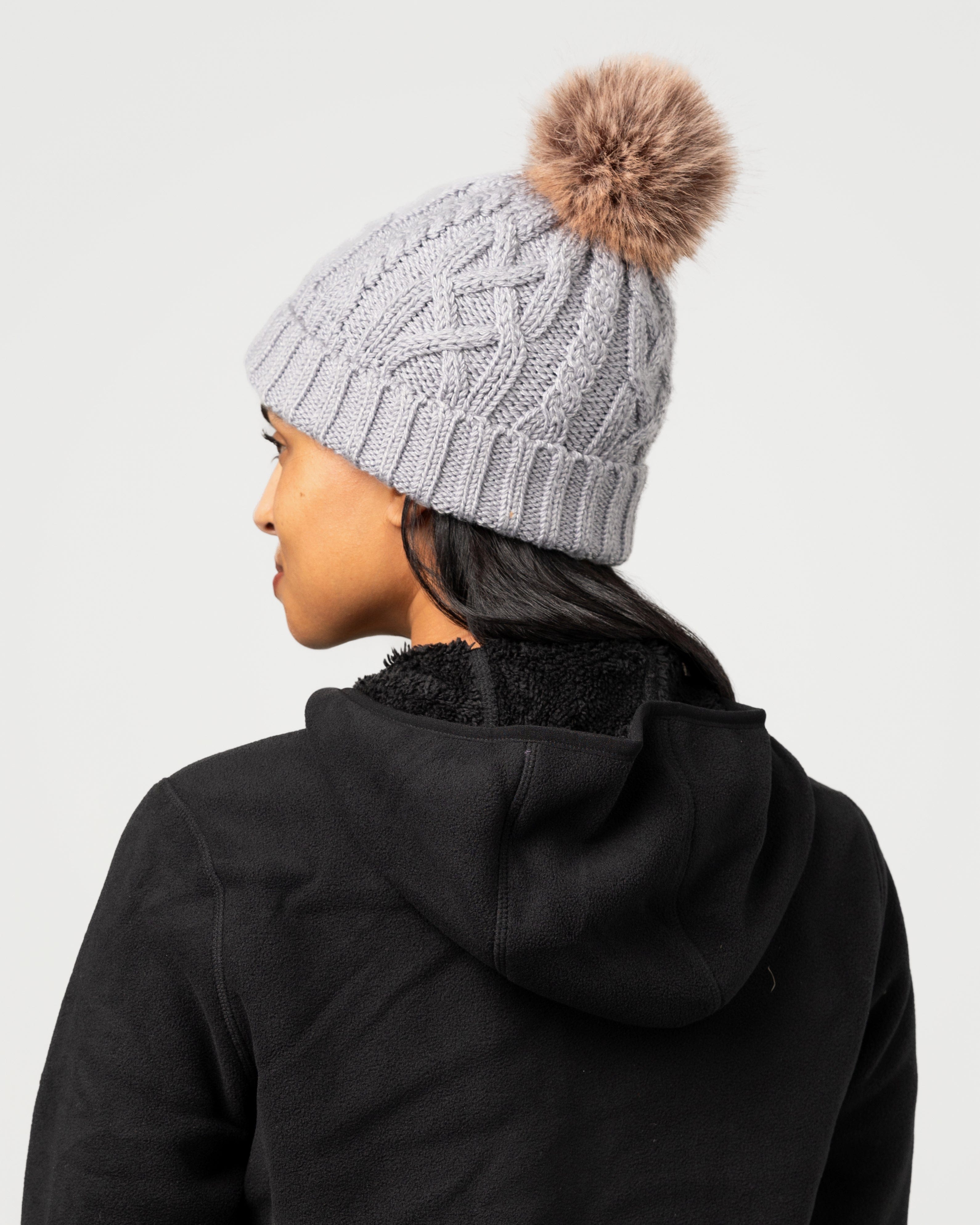 Show Off Cable Knit Pom Beanie – Storm Creek