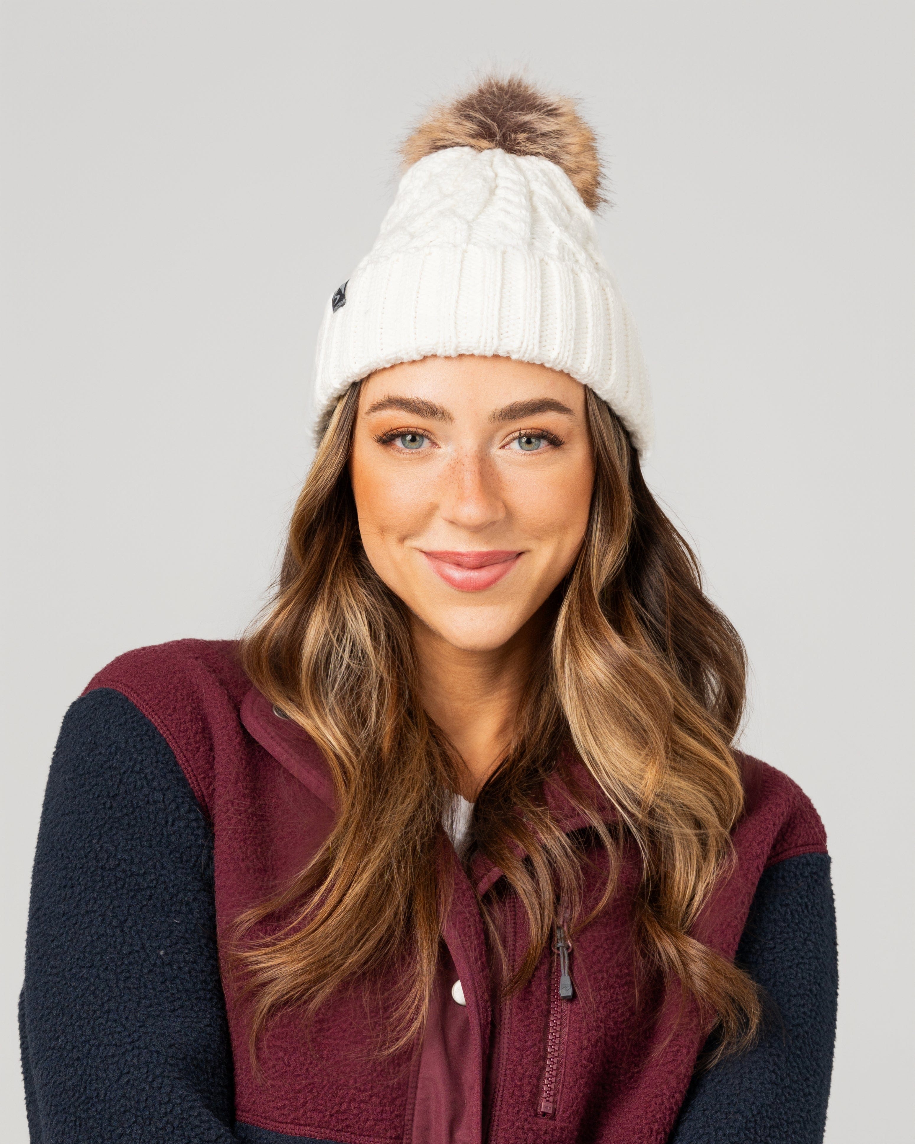 Show-Off Cable Knit Pom Beanie – Storm Creek