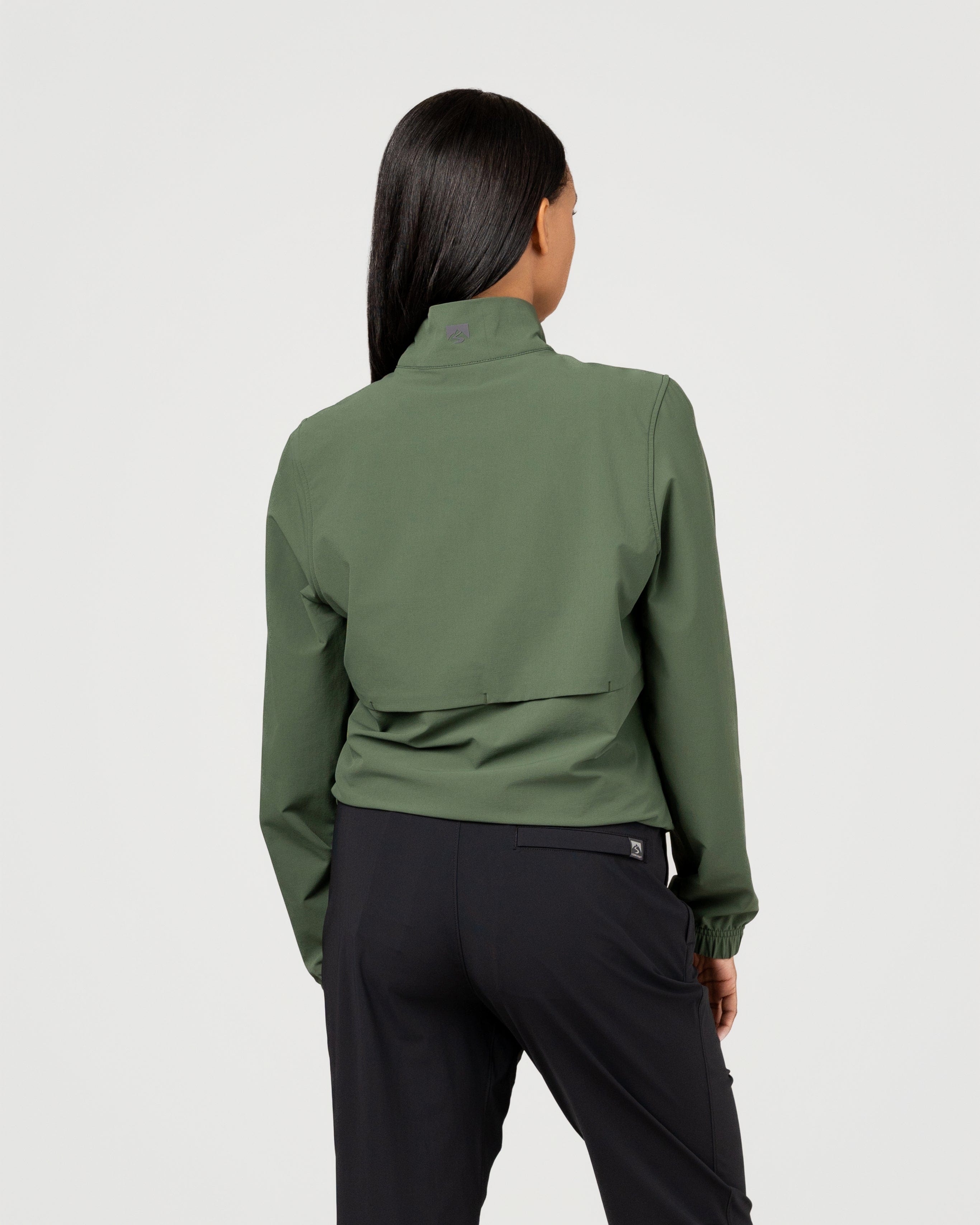 green clothing ブラックアウター Women's Outdoer Water-Resistant Pullover – Storm Creek